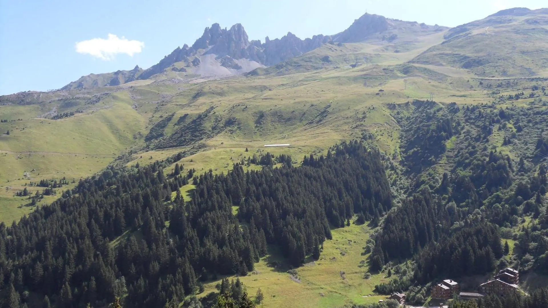 Spacious Flat In M Ribel Near The Ski Lifts Meribel 0*,  France